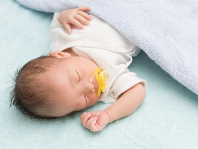アトピー性皮膚炎は乳幼児に多い？